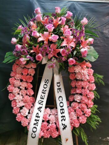 Corona de rosas para funeral Asturias