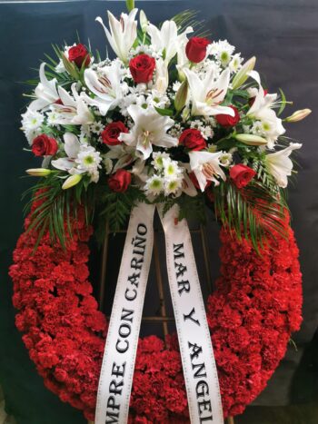 Corona rosas rojas para funeral Asturias